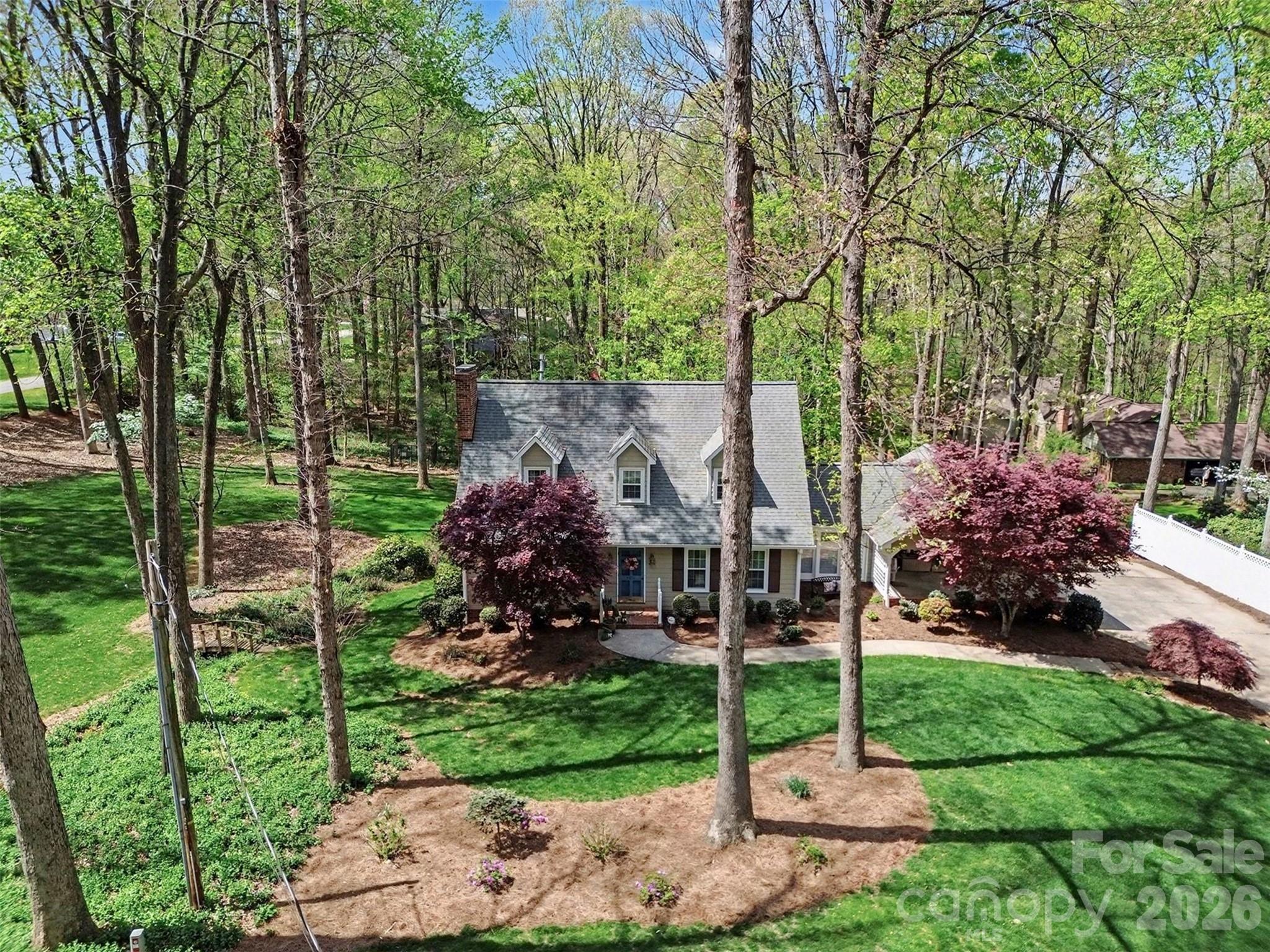 2511 Heritage Circle