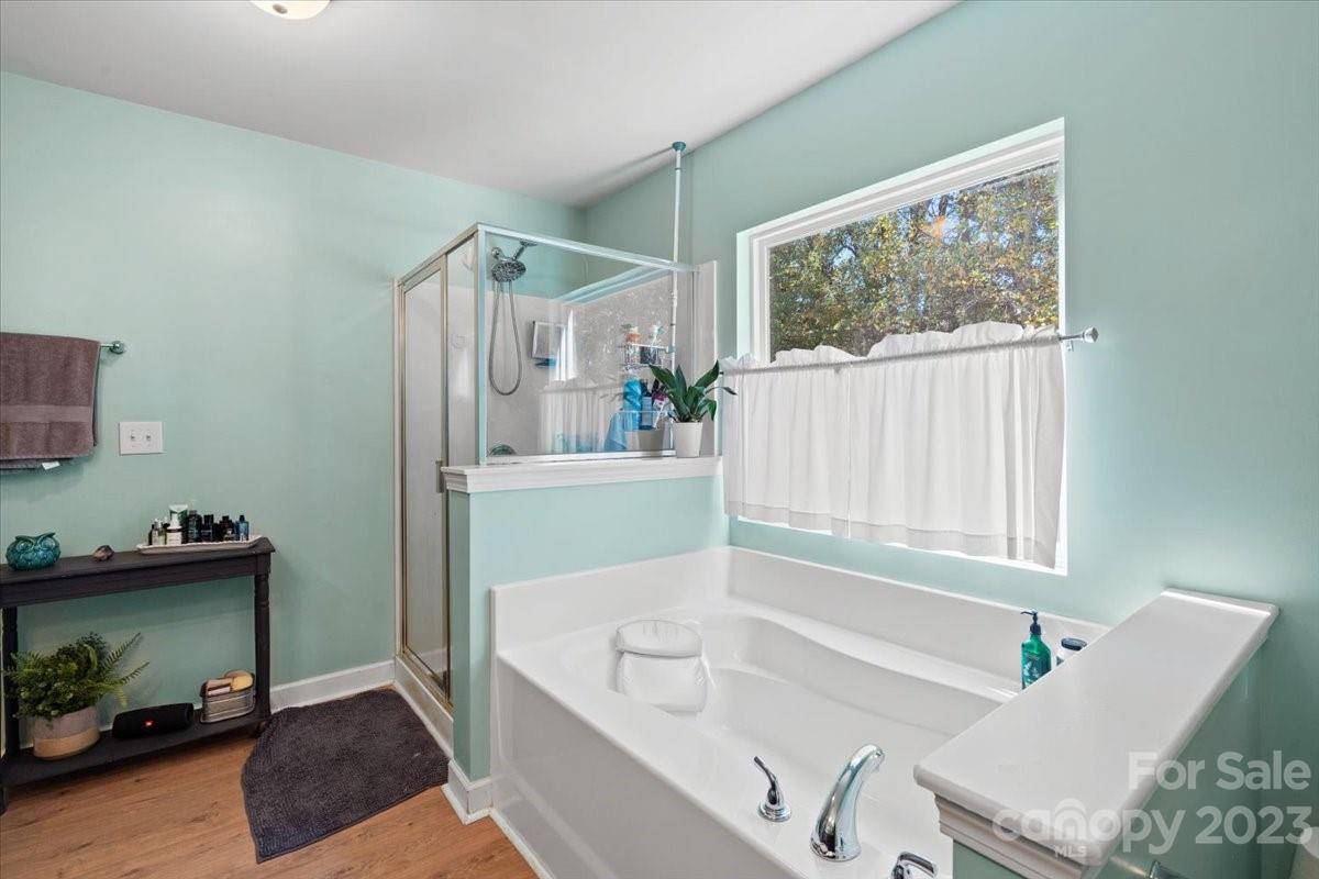 Oaks On Main - Residential