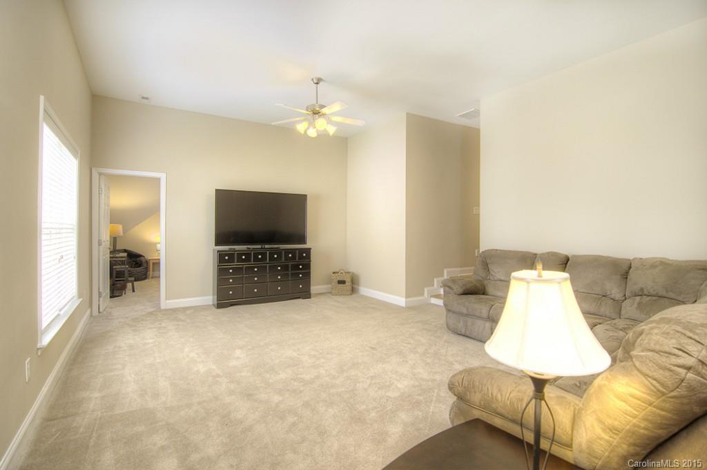 Lake Shore - Residential