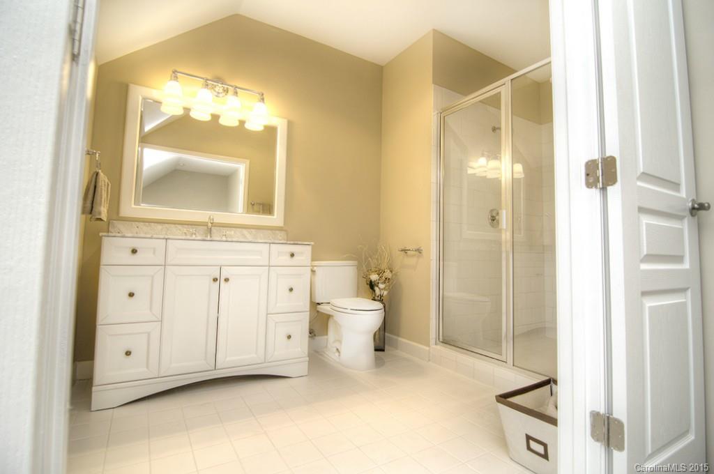 Lake Shore - Residential