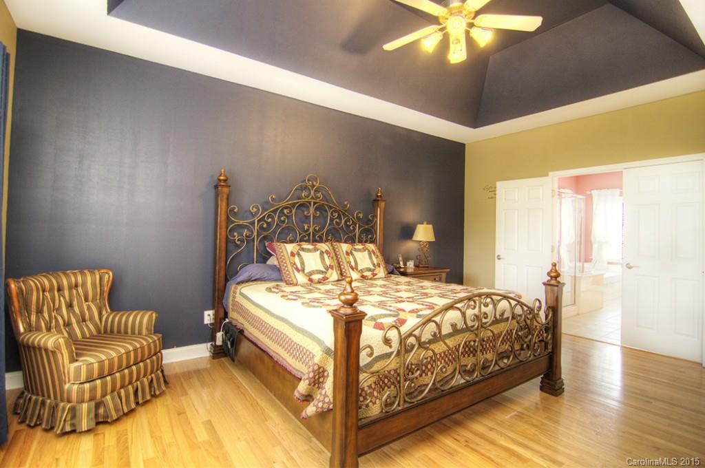 Lake Shore - Residential