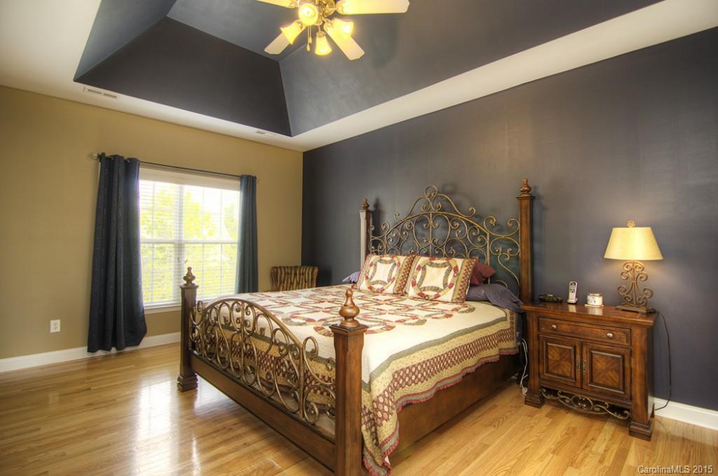 Lake Shore - Residential