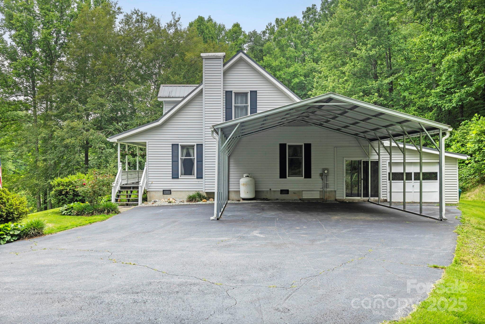 10 Kettle Creek Lane