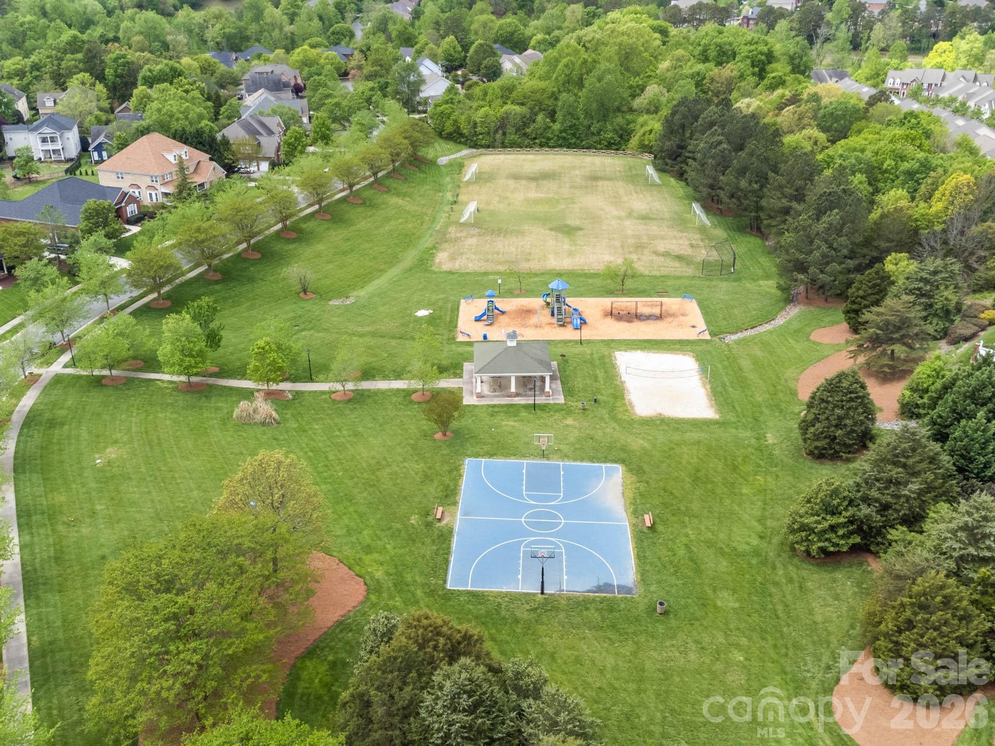 10216 Edgecliff Road