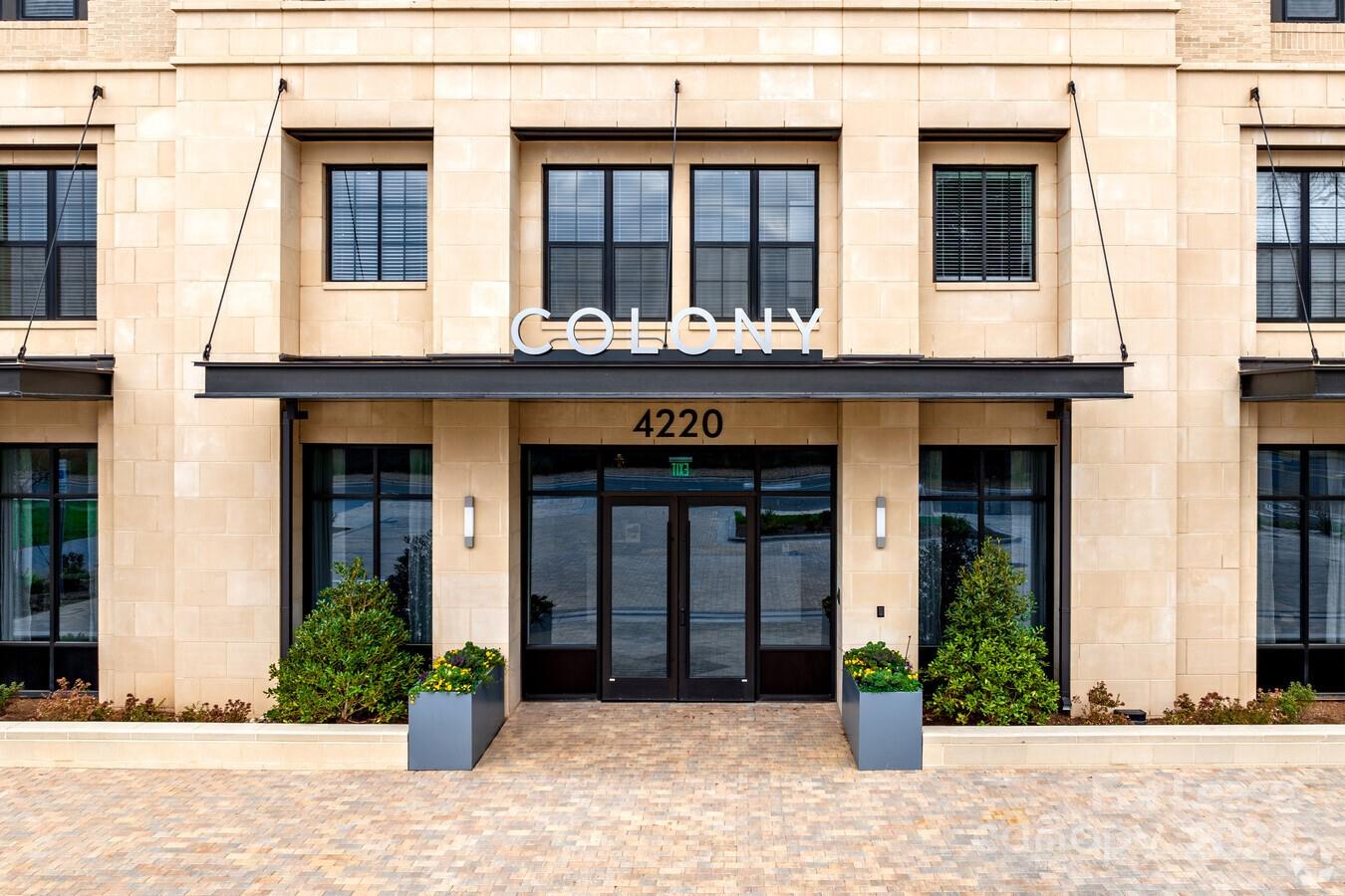 Charlotte, North Carolina 28211, United States, 2 Bedrooms Bedrooms, ,2 BathroomsBathrooms,Residential,Active,55490
