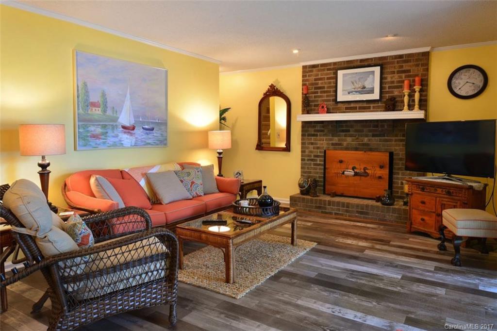 Emerald Shores - Residential