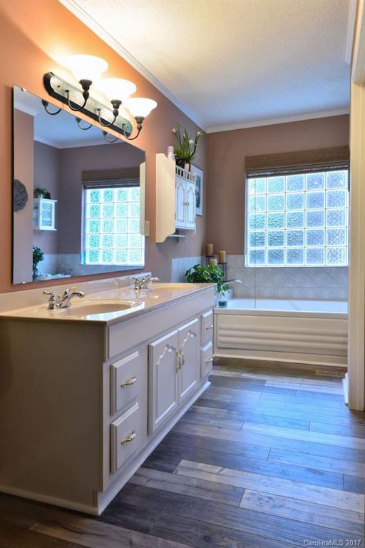 Emerald Shores - Residential