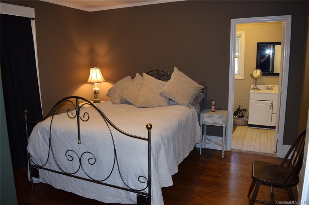 Wesley Heights - Residential Lease