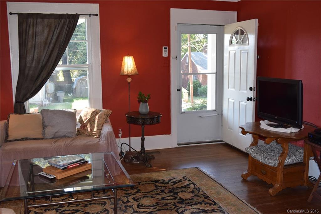 Wesley Heights - Residential Lease