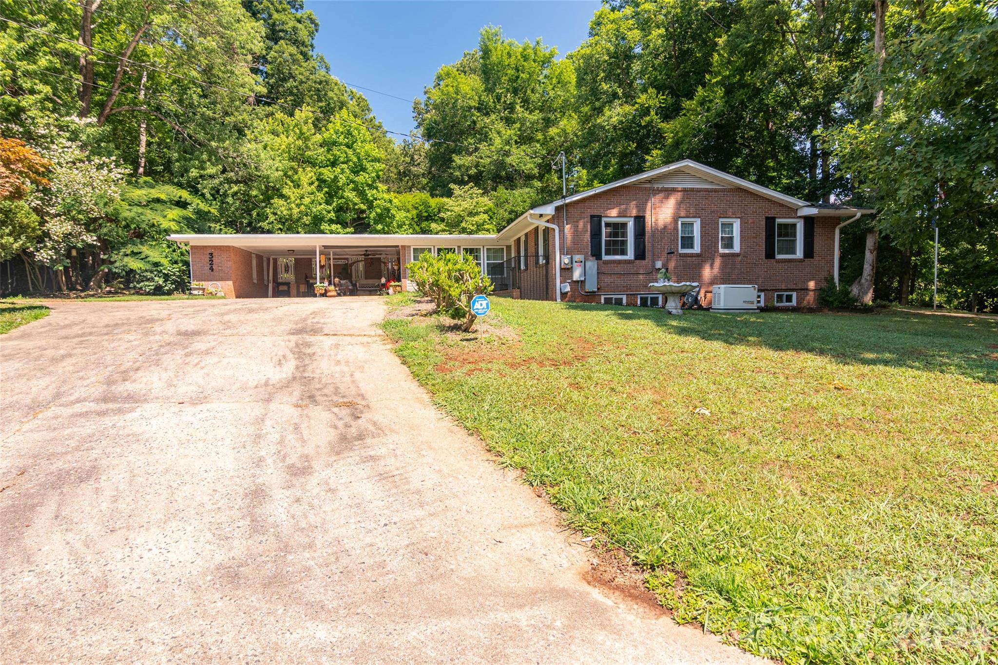 324 Country Club Circle