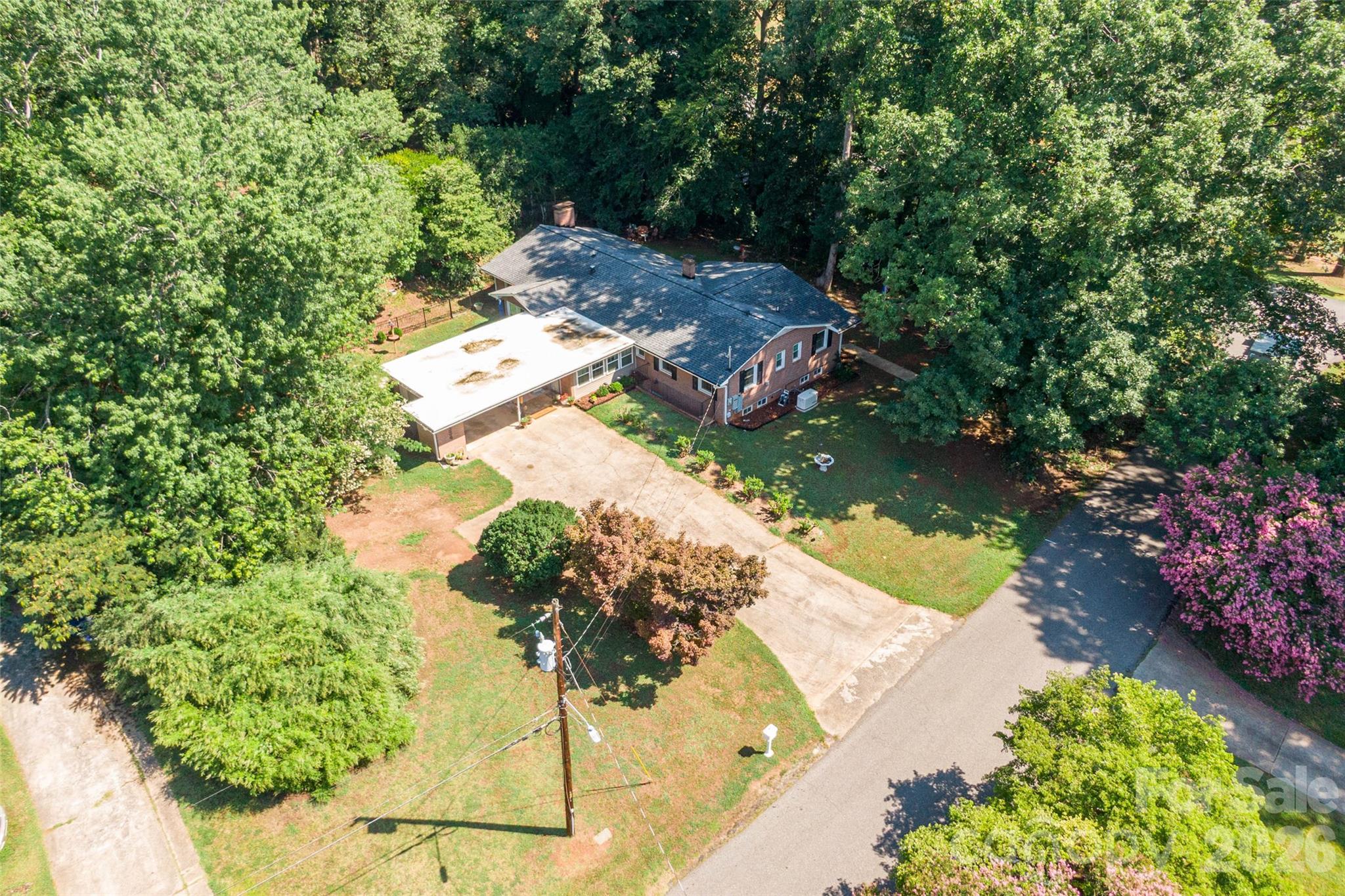 324 Country Club Circle