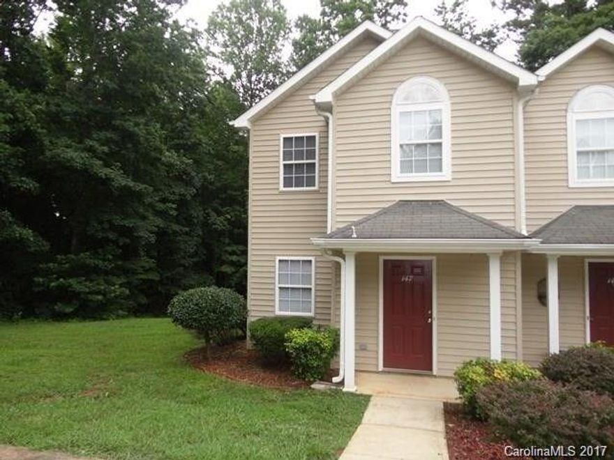 Investment opportunity in PRIME location, top schools. 2 BR 2.5 BA Duplex with recent updates including new hardwoods, tile and carpet. Do Not Disturb Tenant. Contact listing agent for details.
