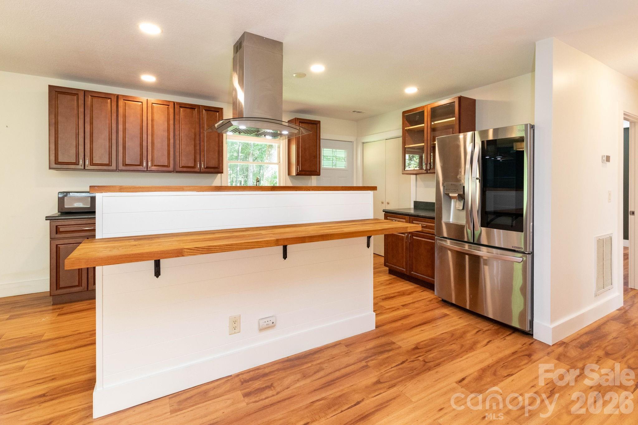 1009 Sharon Ridge Road