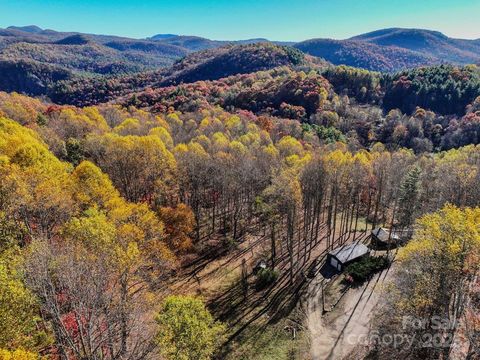 2626 Dendy Orchard Road Highlands NC 28741