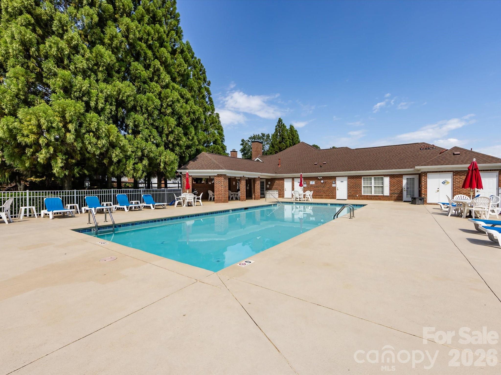 Windsor Oaks - Residential