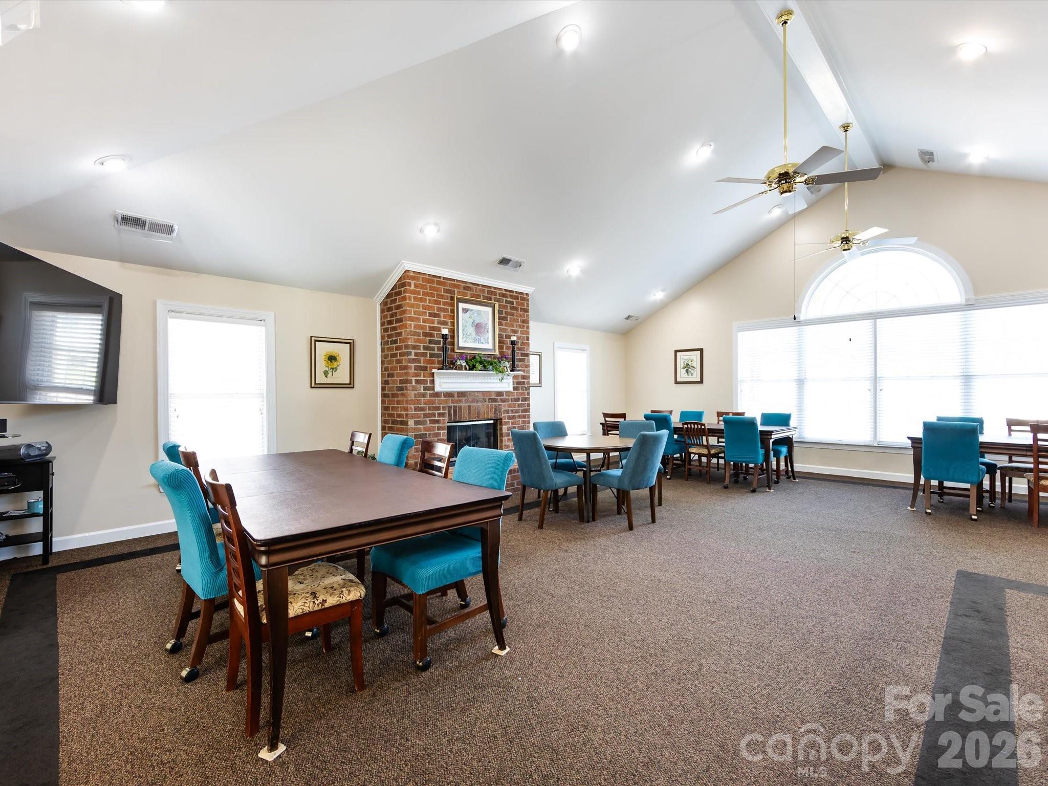 Windsor Oaks - Residential