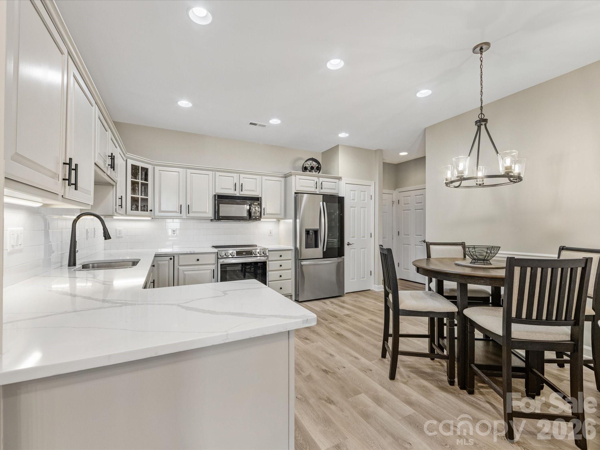 Windsor Oaks - Residential