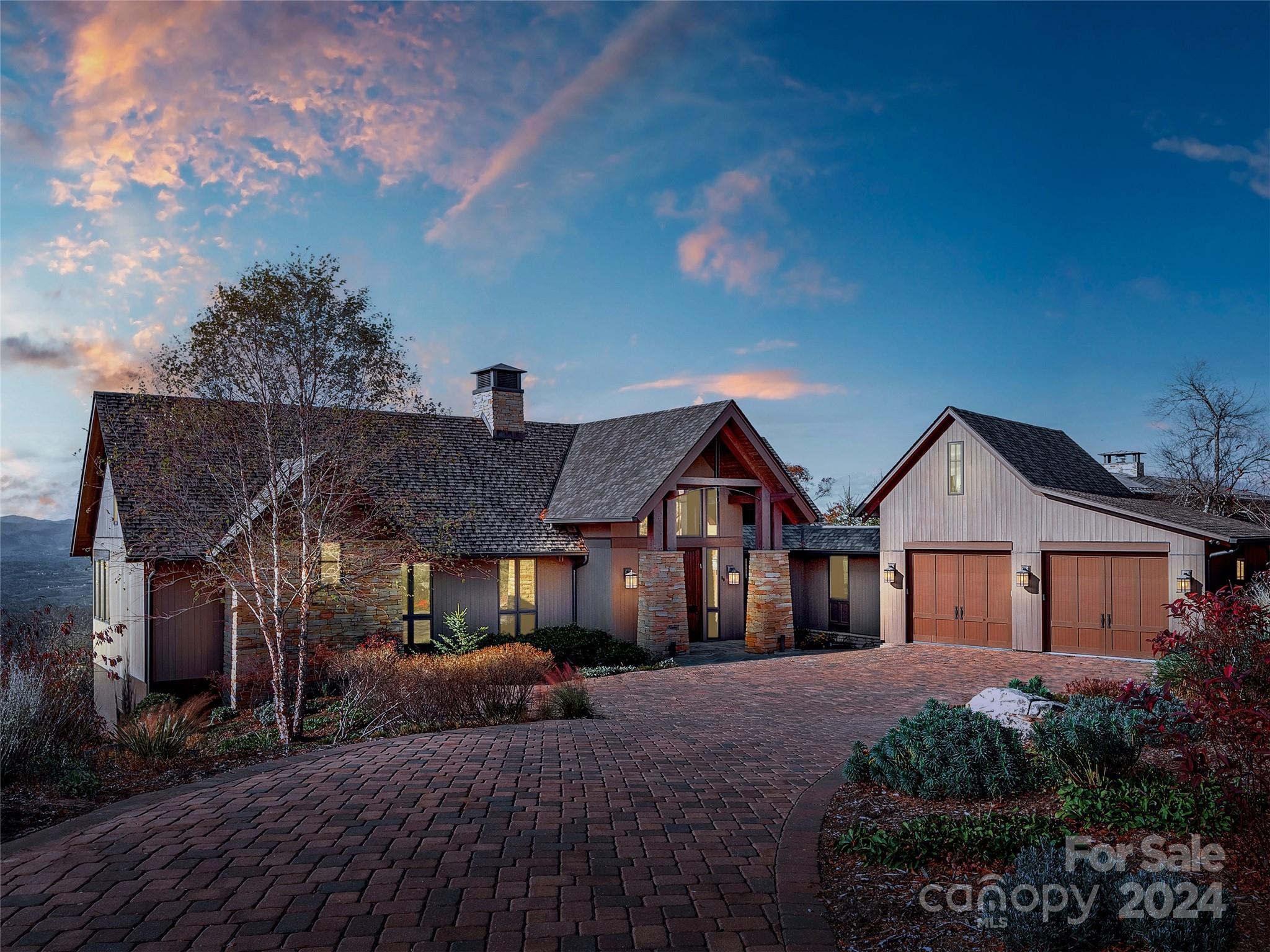 Reynolds Mountain - Residential