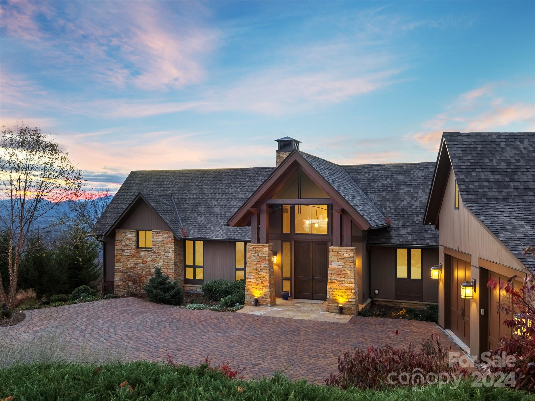 Reynolds Mountain - Residential