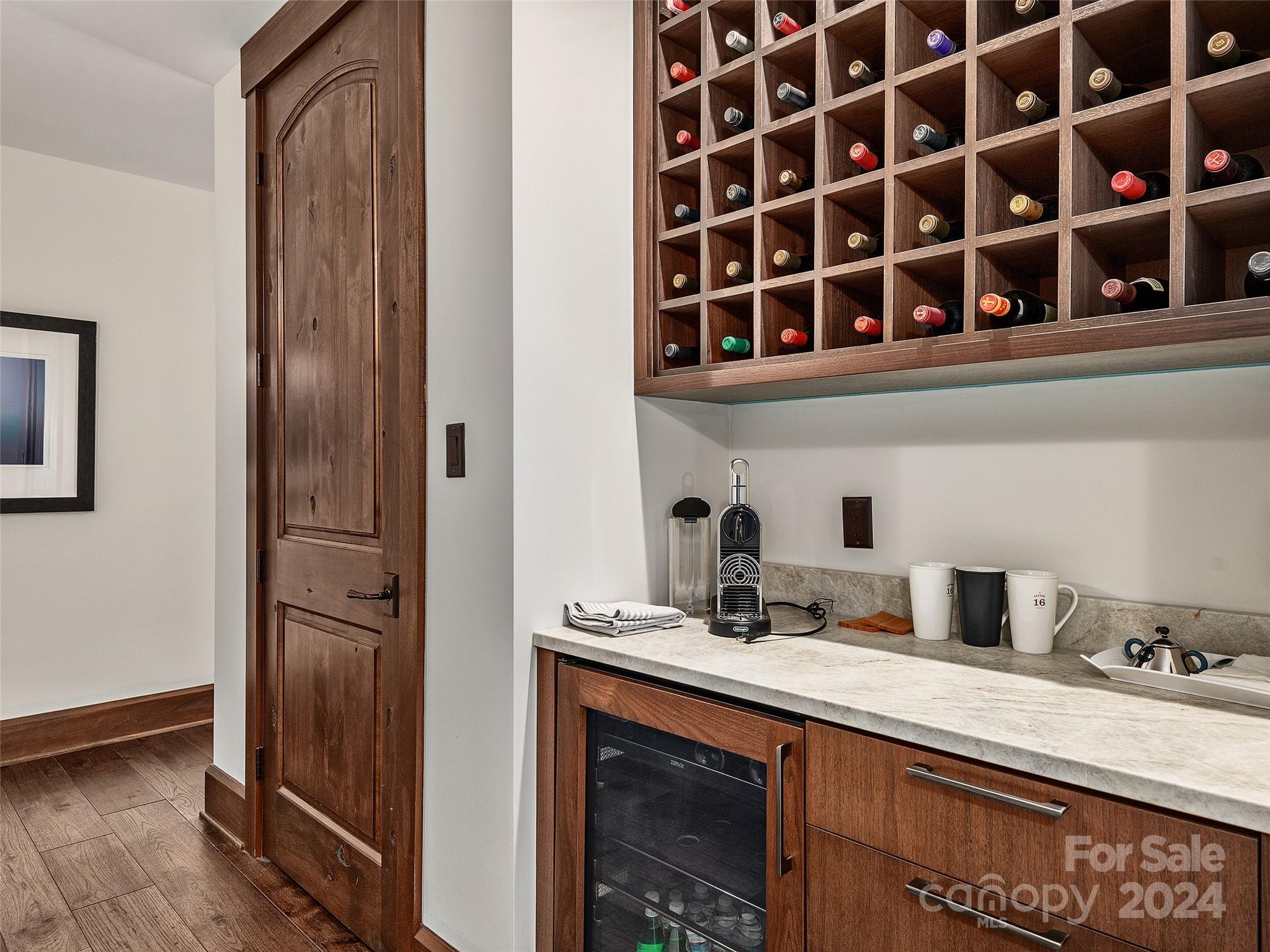 Reynolds Mountain - Residential