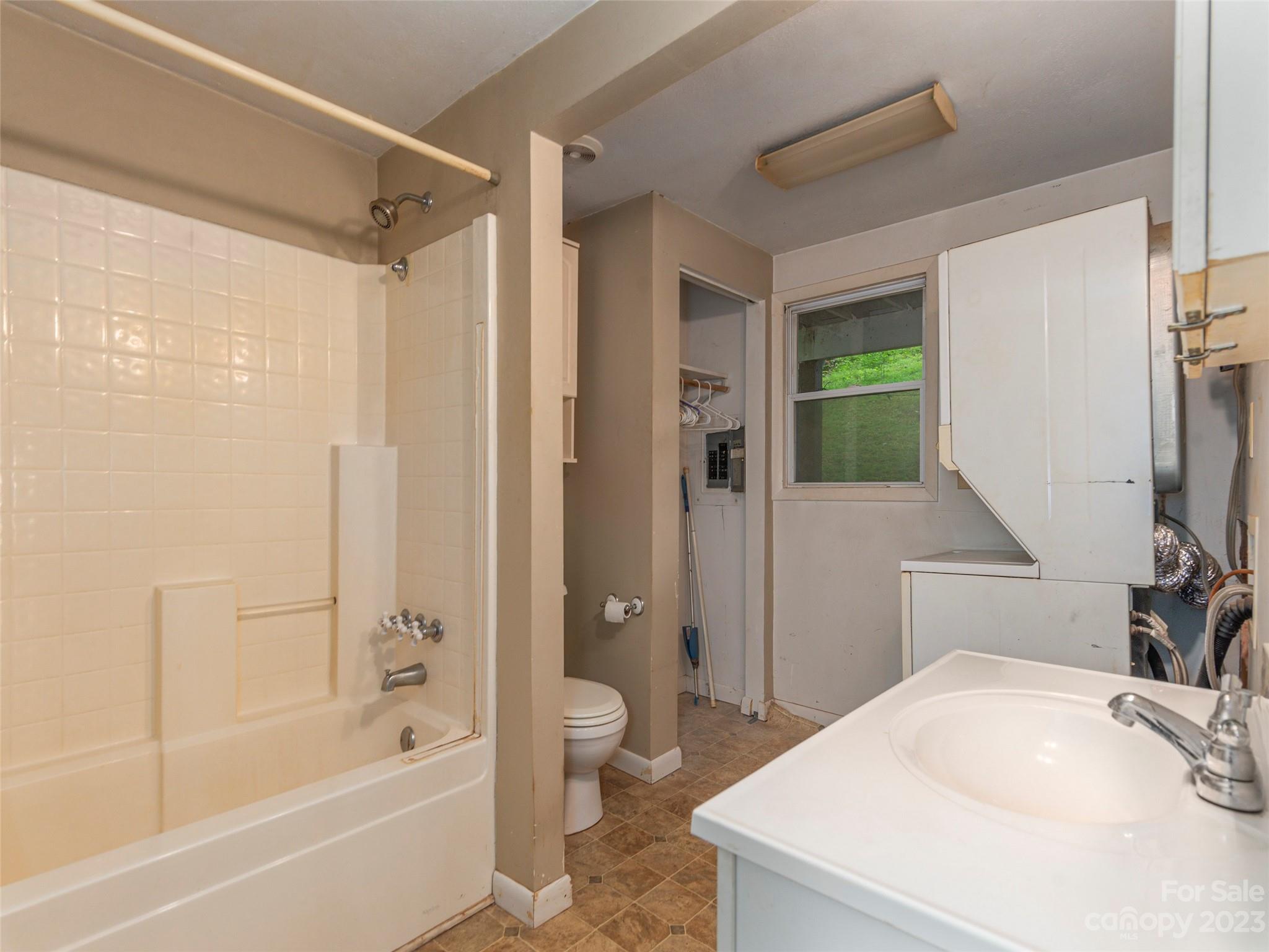Mountain Ridges Estates - Residential