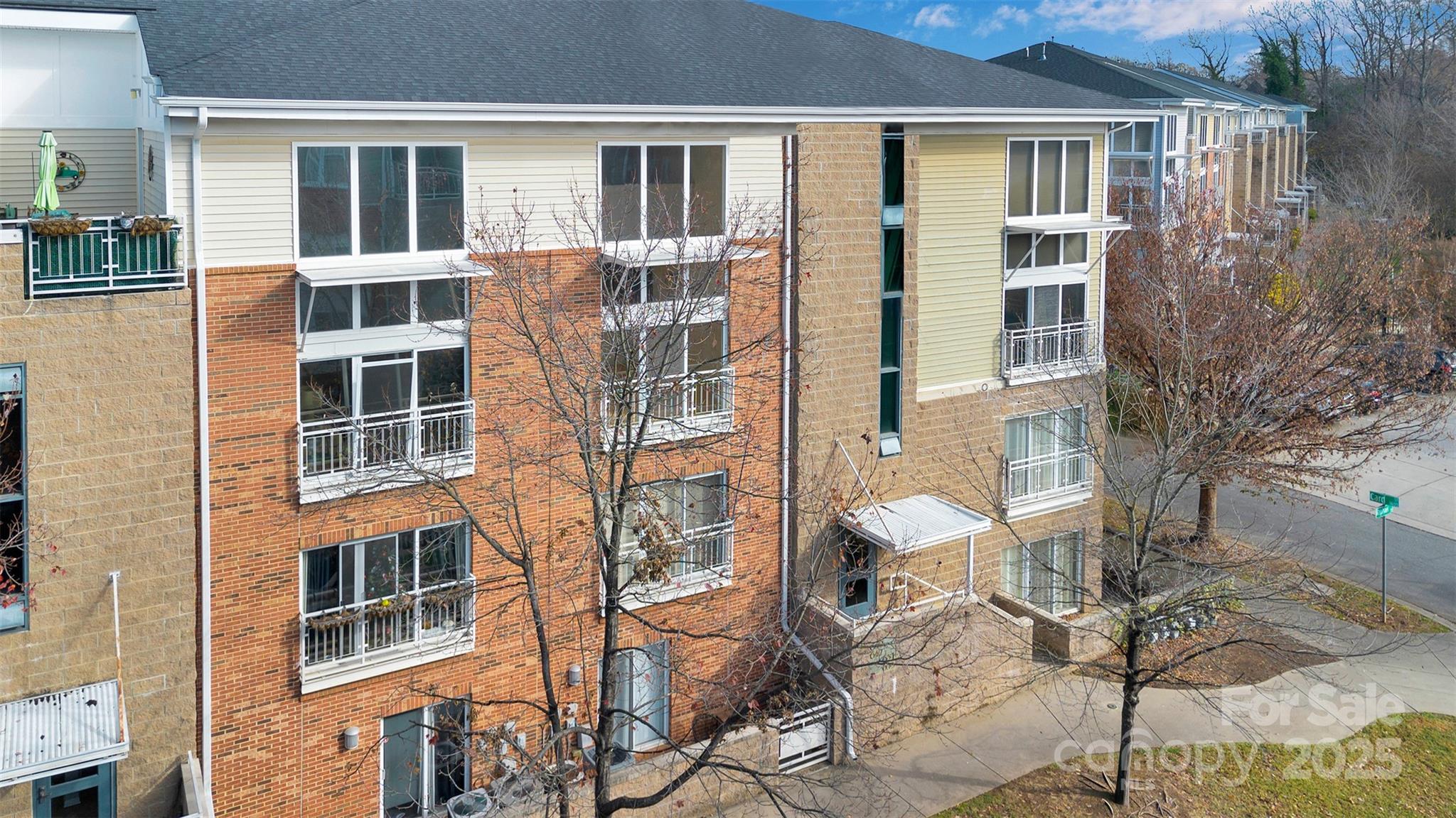 The Arts District - Residential