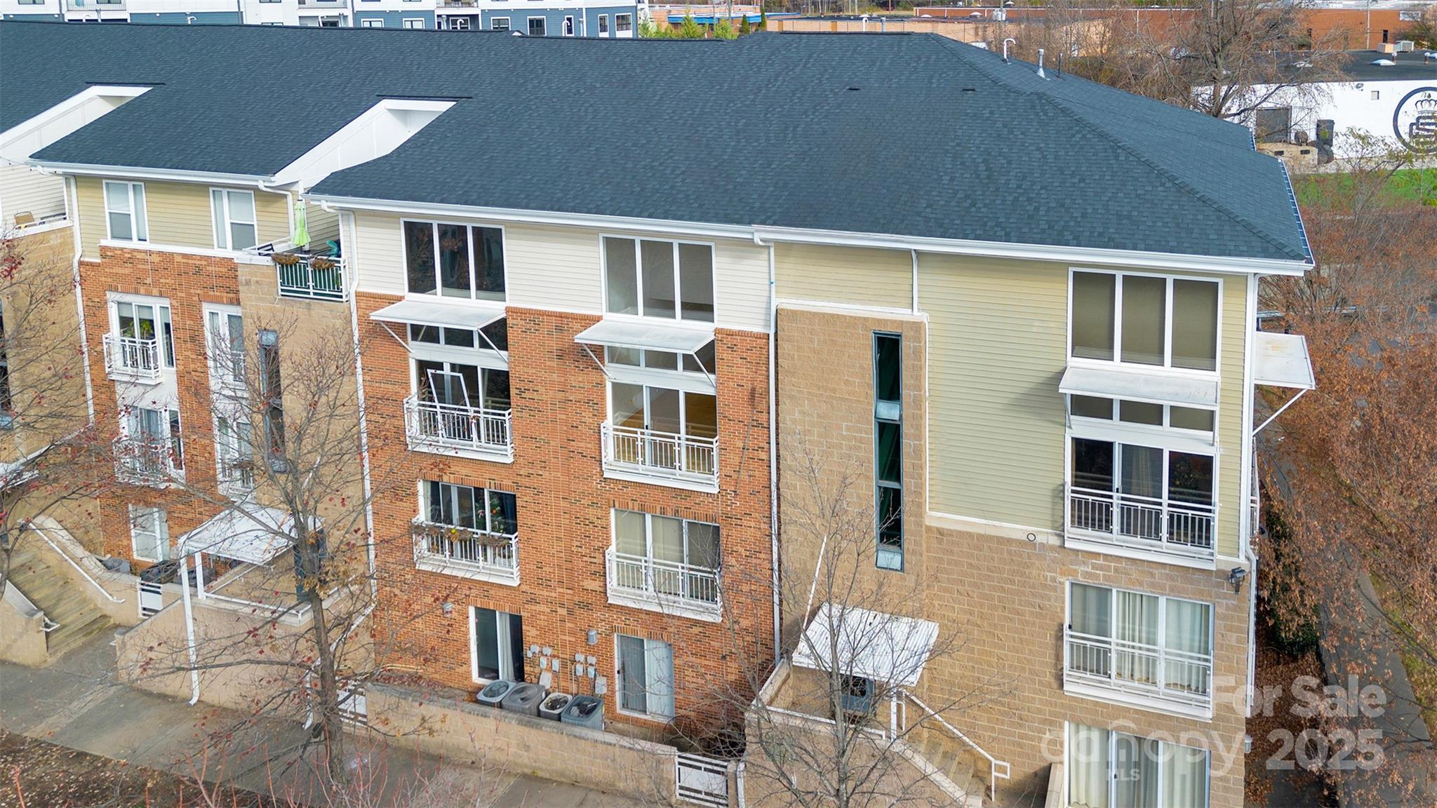 The Arts District - Residential