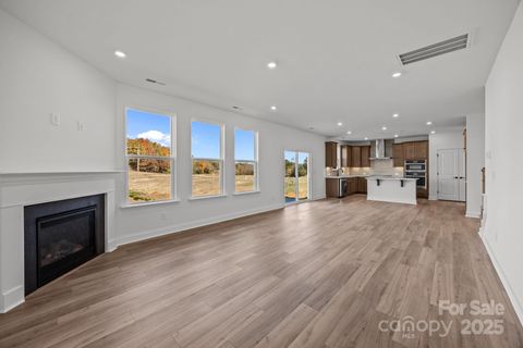 107 Nighthawk Trail Mooresville NC 28115