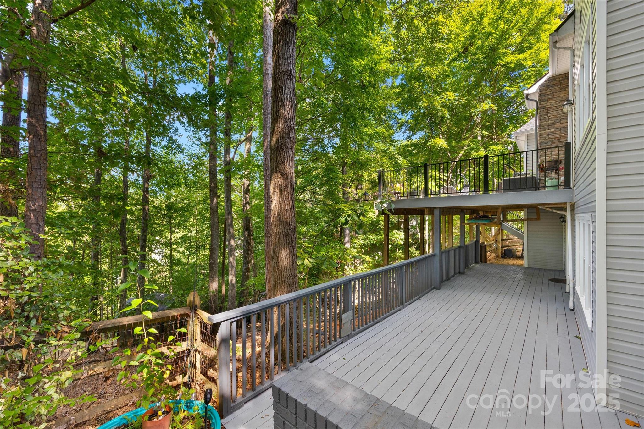 Tega Cay - Residential