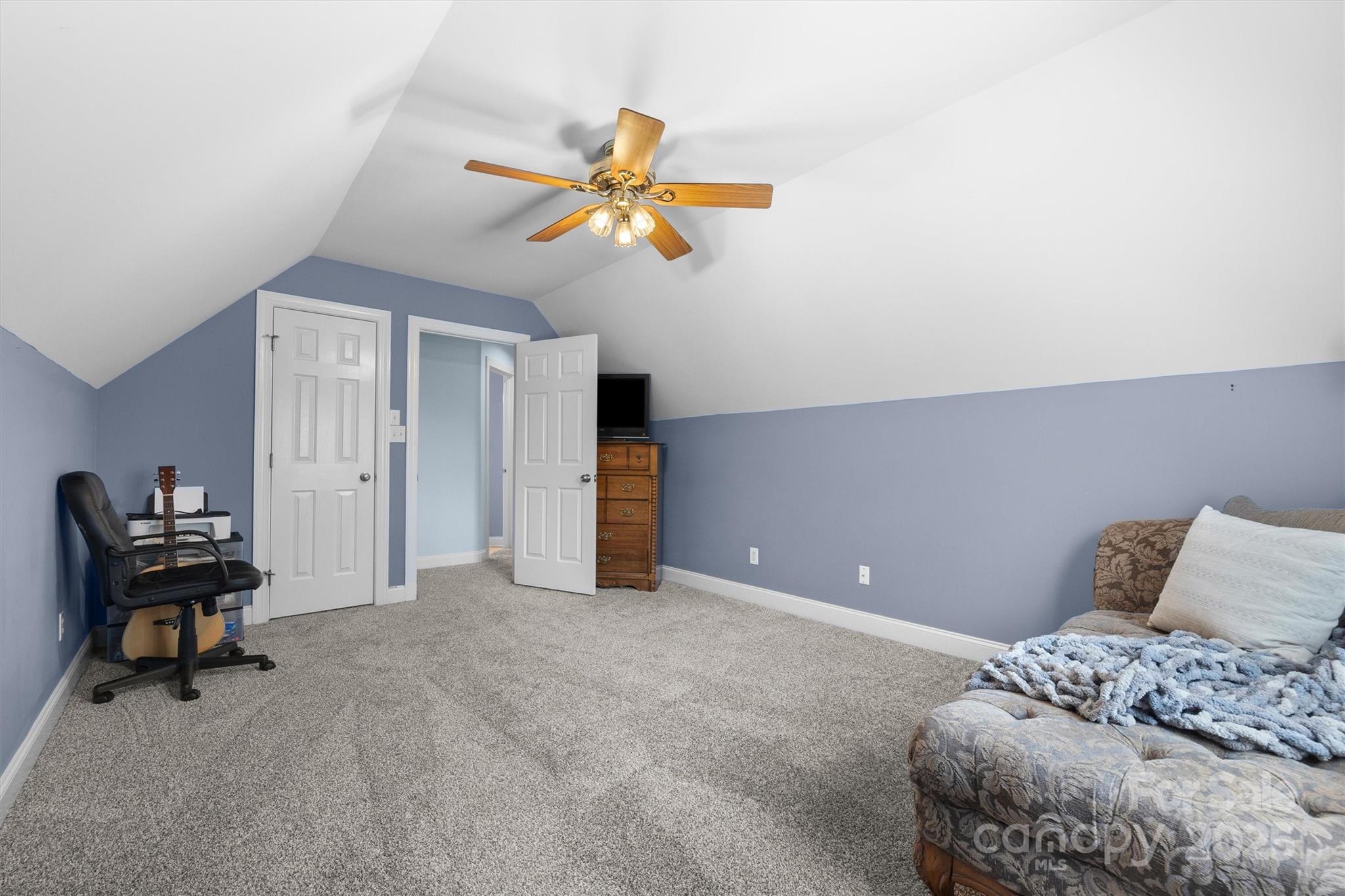 Tega Cay - Residential