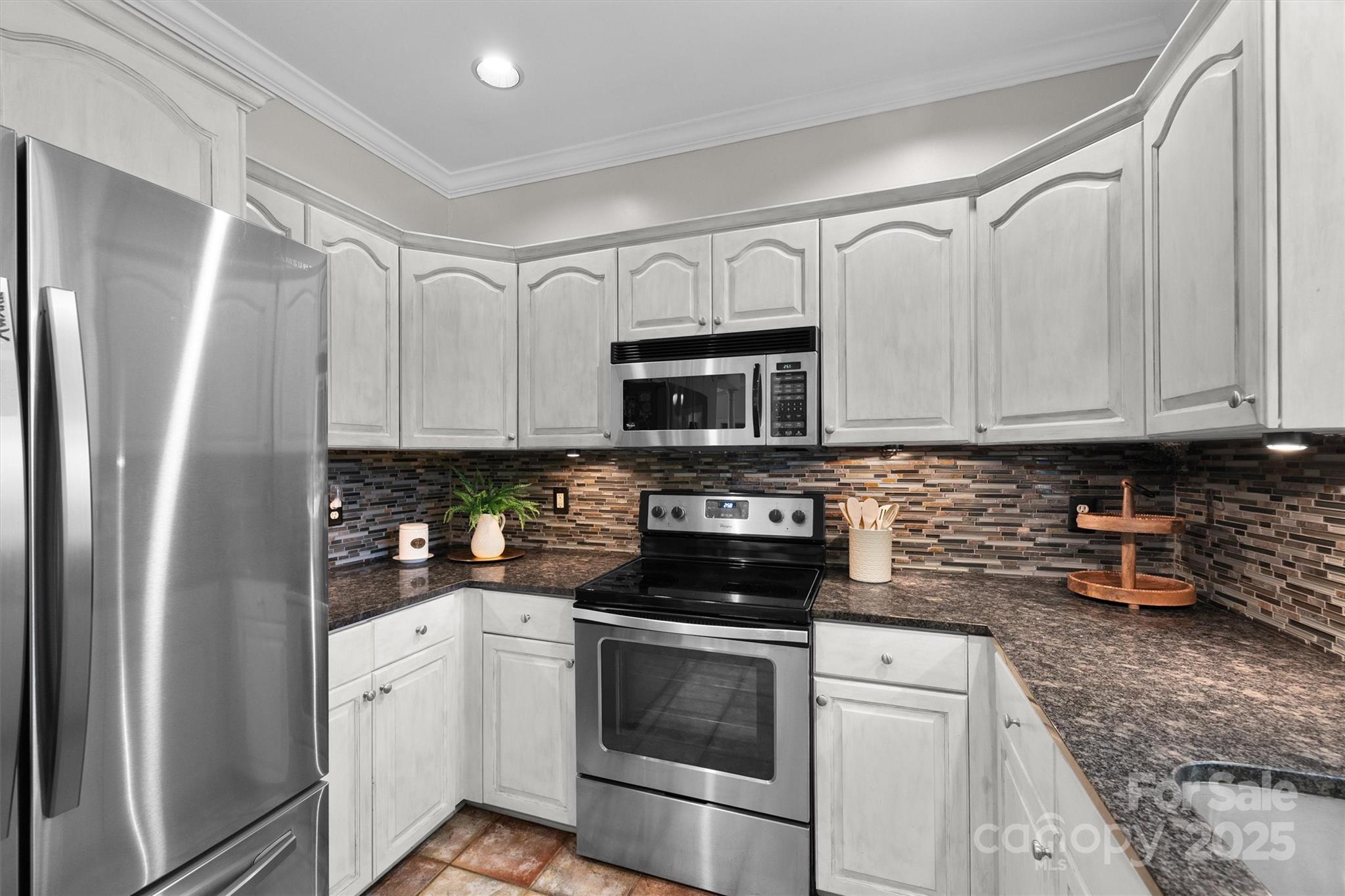 Tega Cay - Residential