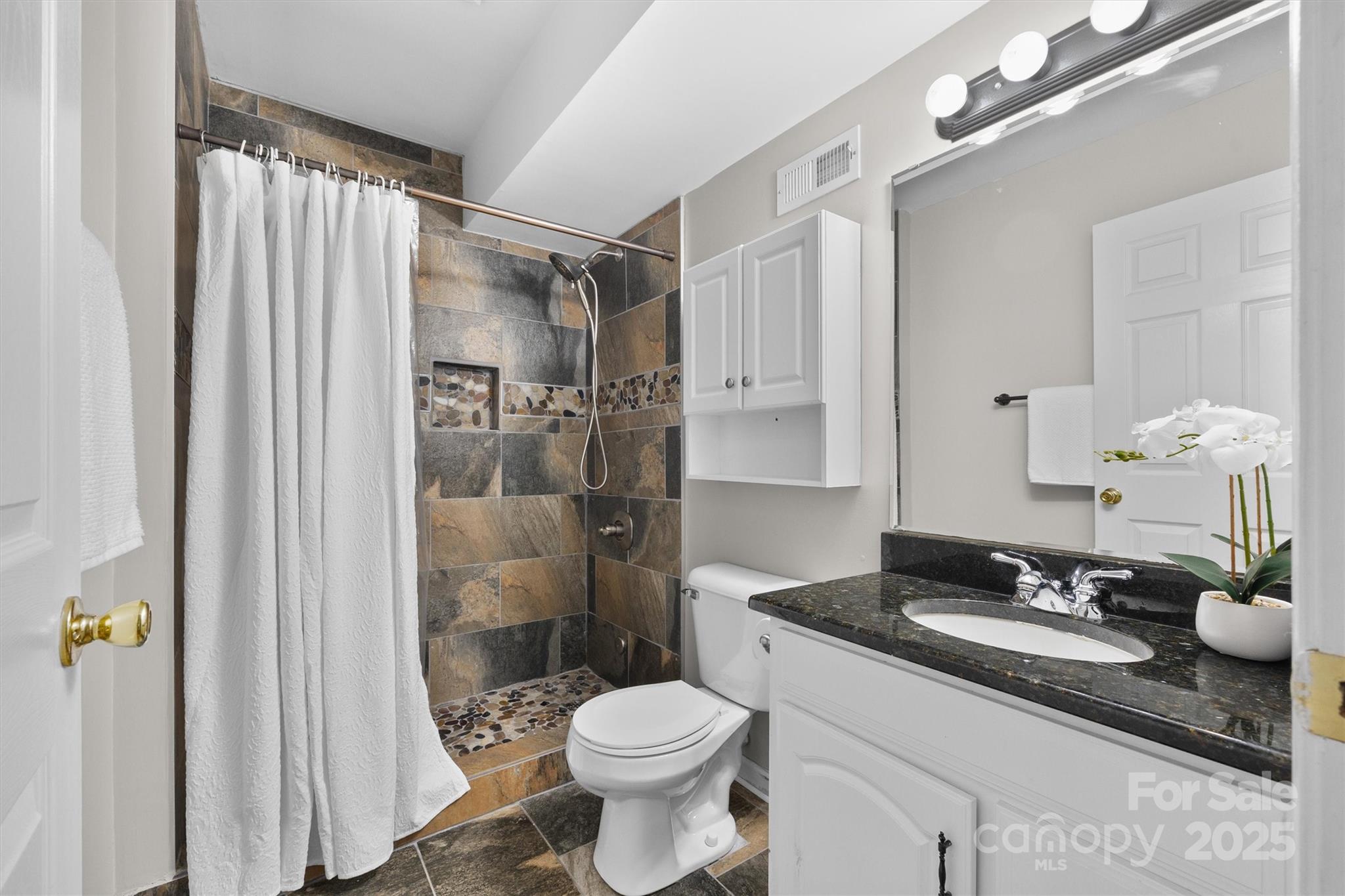 Tega Cay - Residential