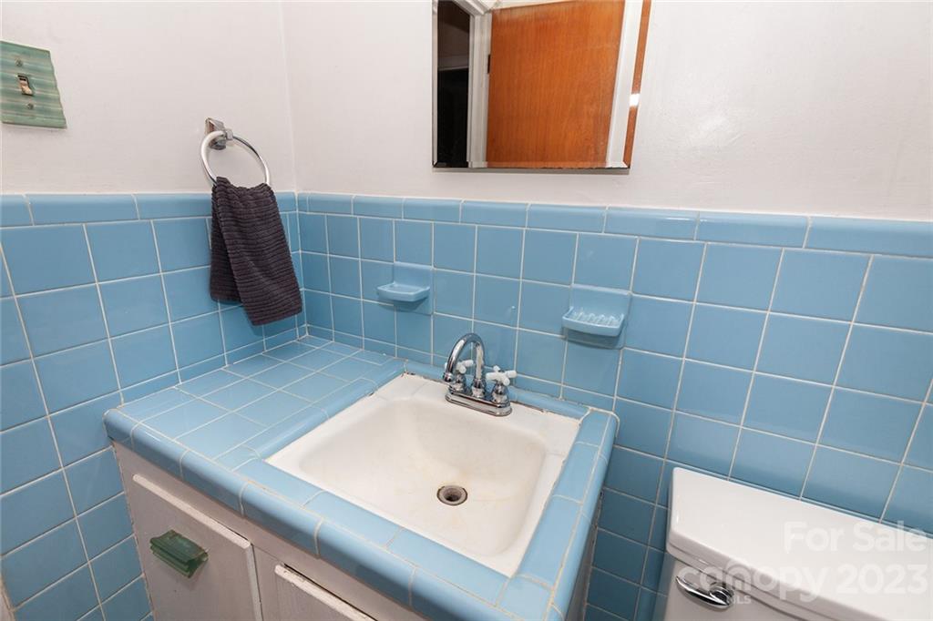 Country Club Heights - Residential