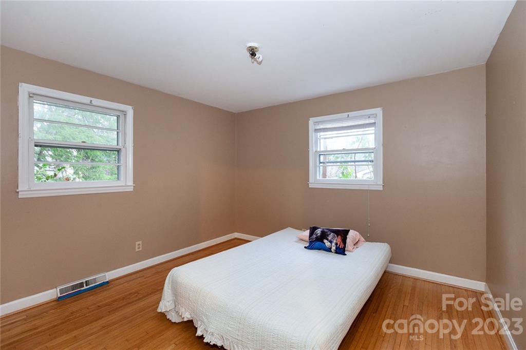 Country Club Heights - Residential