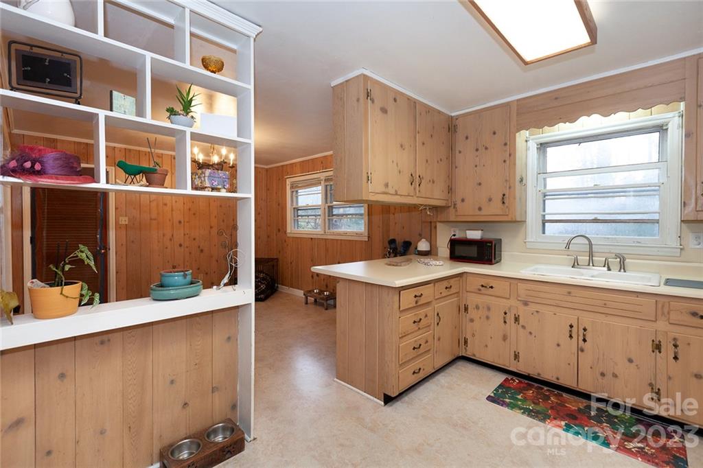 Country Club Heights - Residential