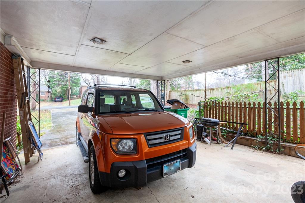 Country Club Heights - Residential