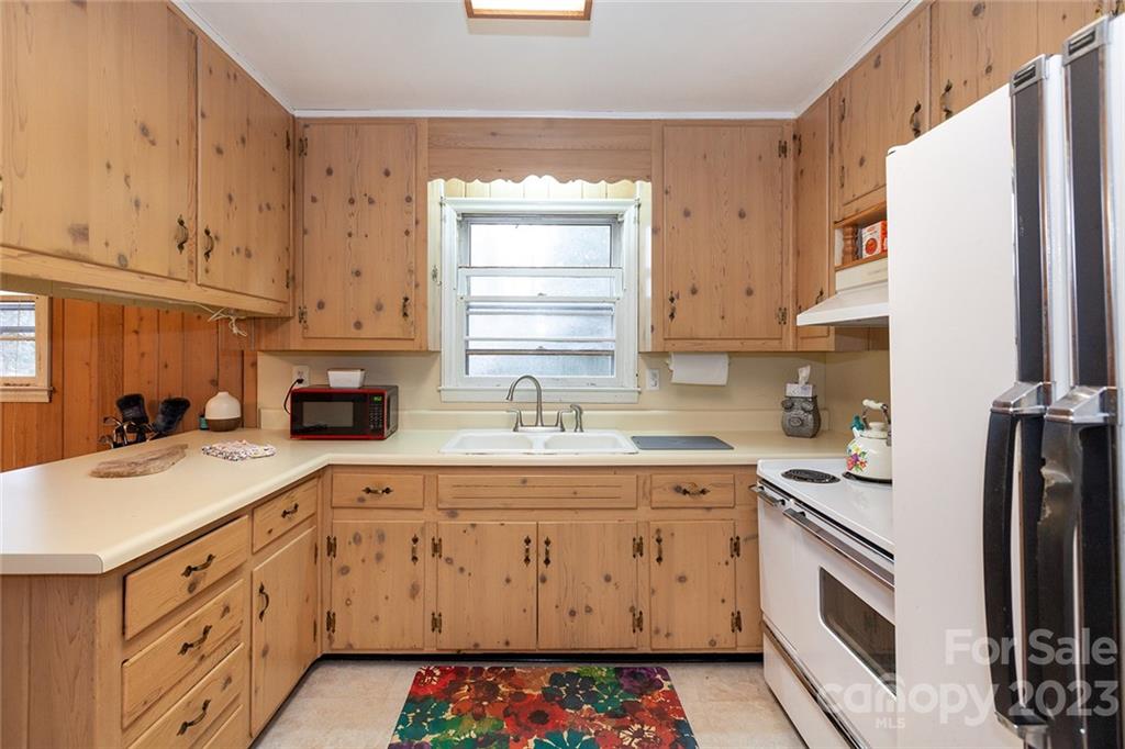 Country Club Heights - Residential