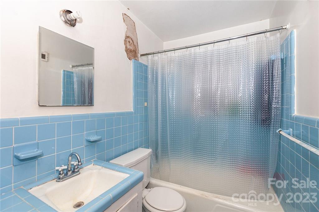 Country Club Heights - Residential