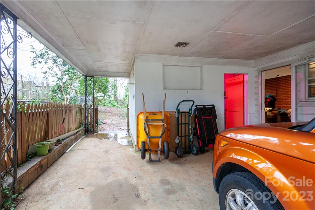 Country Club Heights - Residential