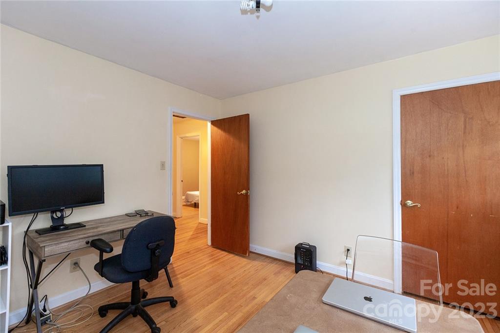 Country Club Heights - Residential