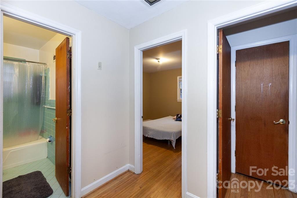 Country Club Heights - Residential