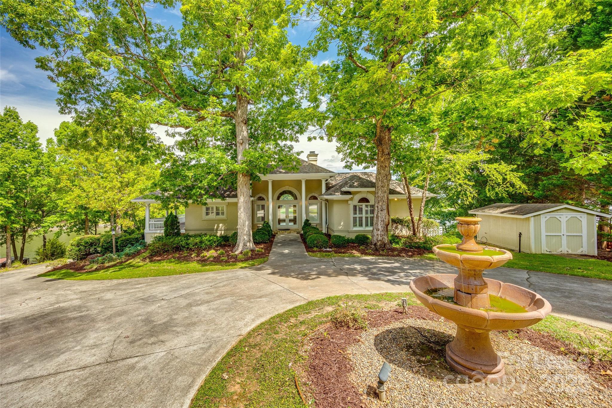 River Hills - Residential Lease