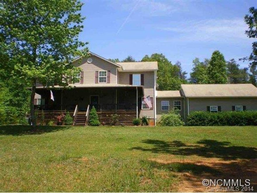 Lovely 2 story country home in excellent condition on 6.85 acres, Master on the main level, master has jetted tub and ceramic tile shower, walk in closet, double vanity and private deck. Dream kitchen w/ gas cook top built in Oven, Solid Surface counter tops, Breakfast Room, Dining Room, large laundry/Mud room. Beautiful Tile Foyer entrance leading out to covered front porch. Sunken living room opens to covered deck for family cook outs