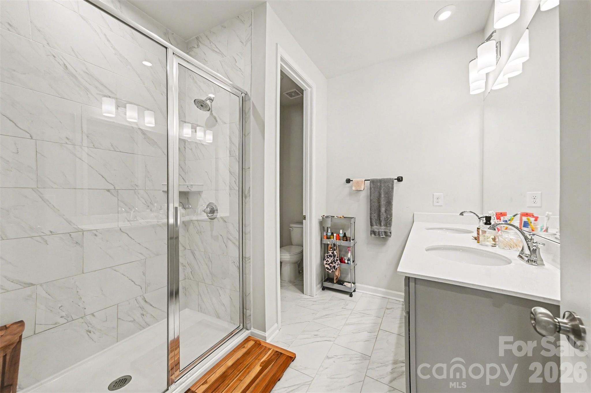 Fifteen 15 Cannon - Residential