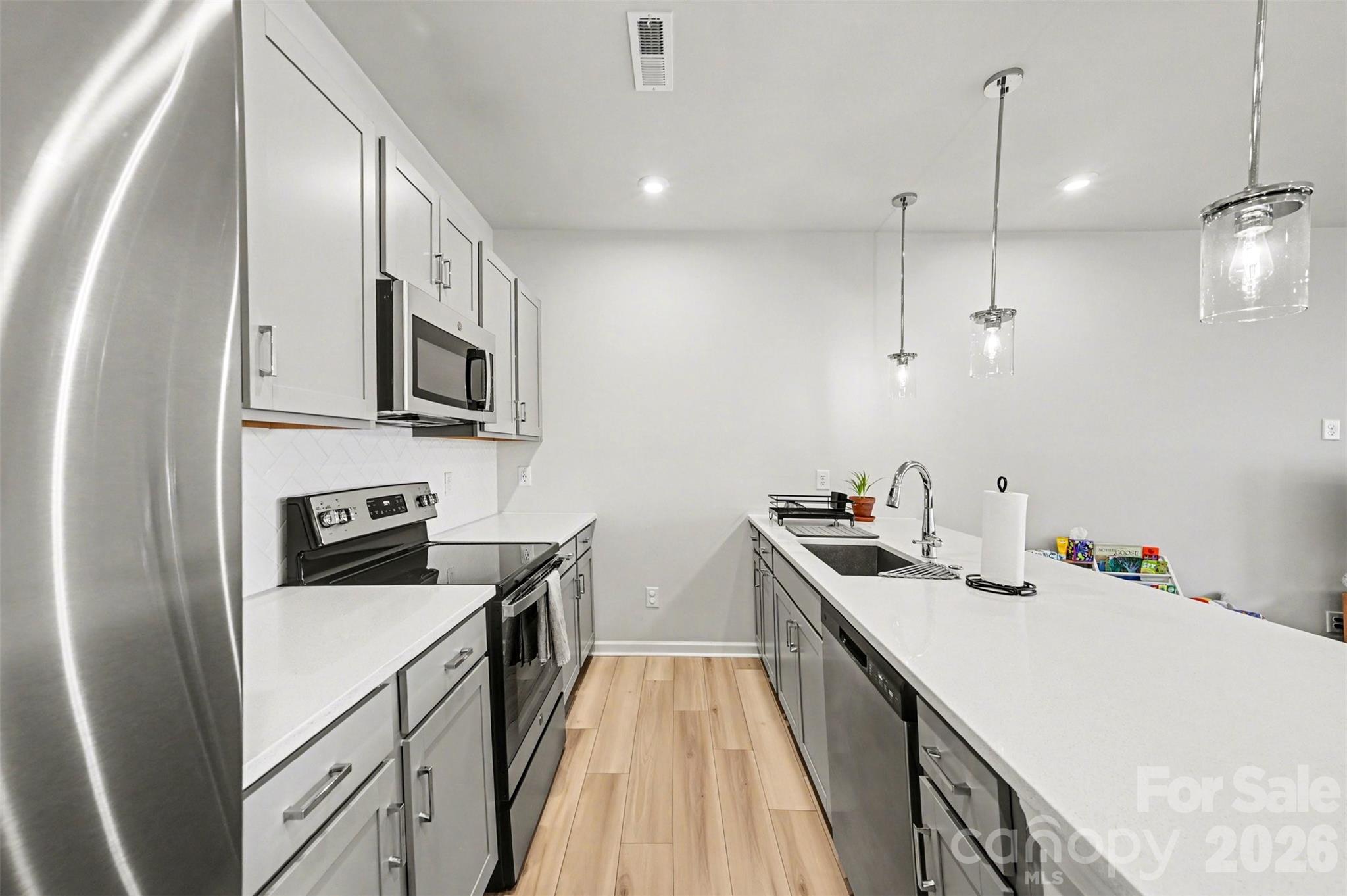 Fifteen 15 Cannon - Residential