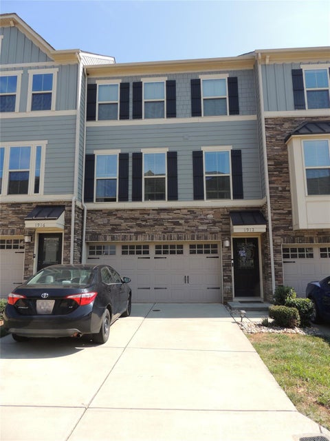 Photo of 1912 Catkin Lane, Charlotte, NC 28205 (MLS # 4393375)
