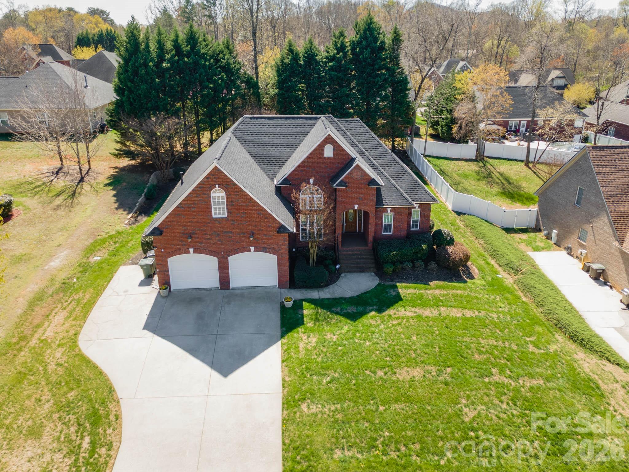 Erskine Woods - Residential