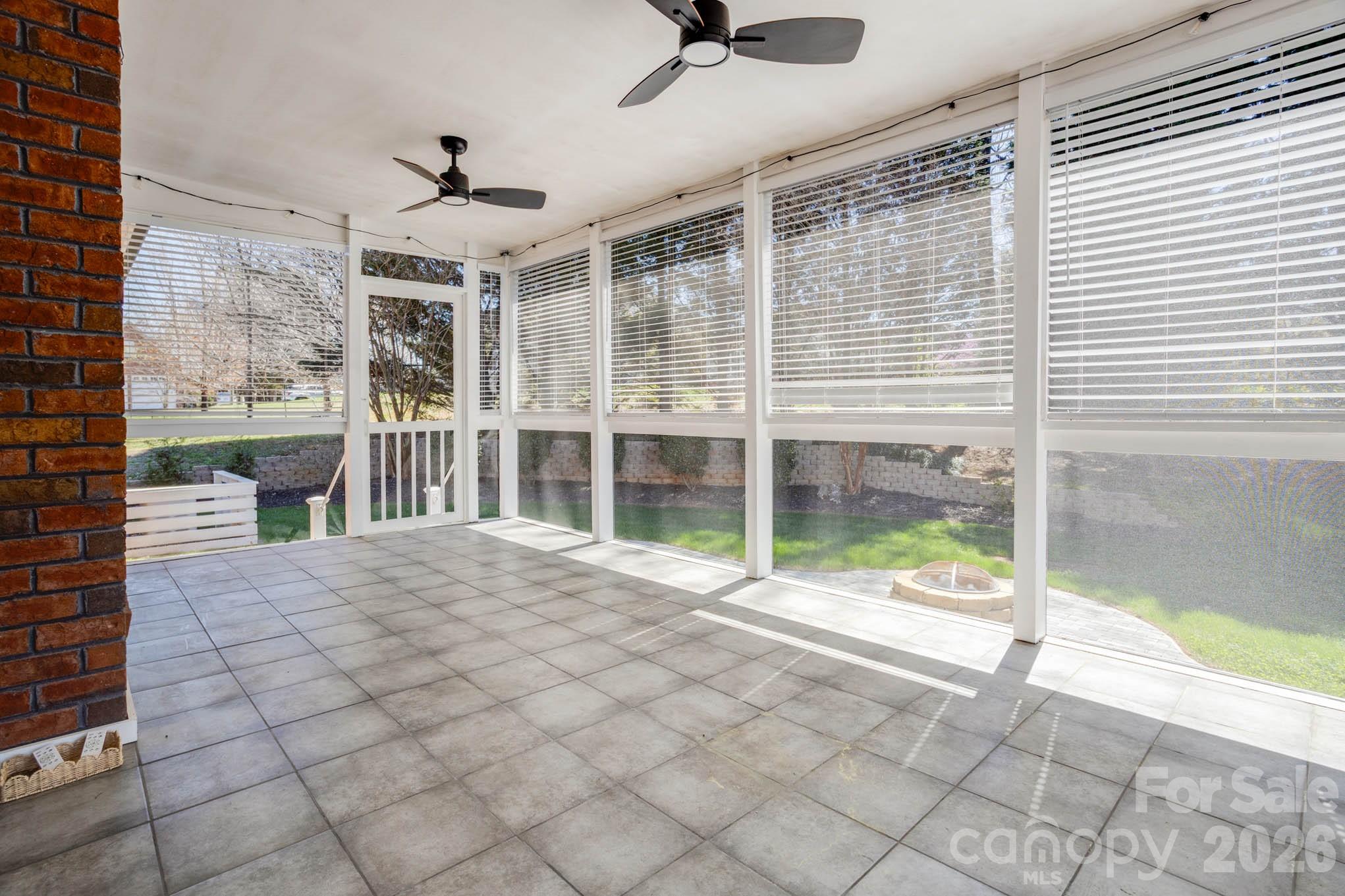 Erskine Woods - Residential