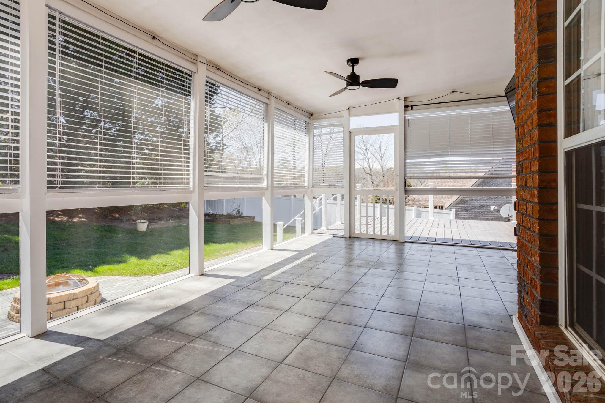 Erskine Woods - Residential