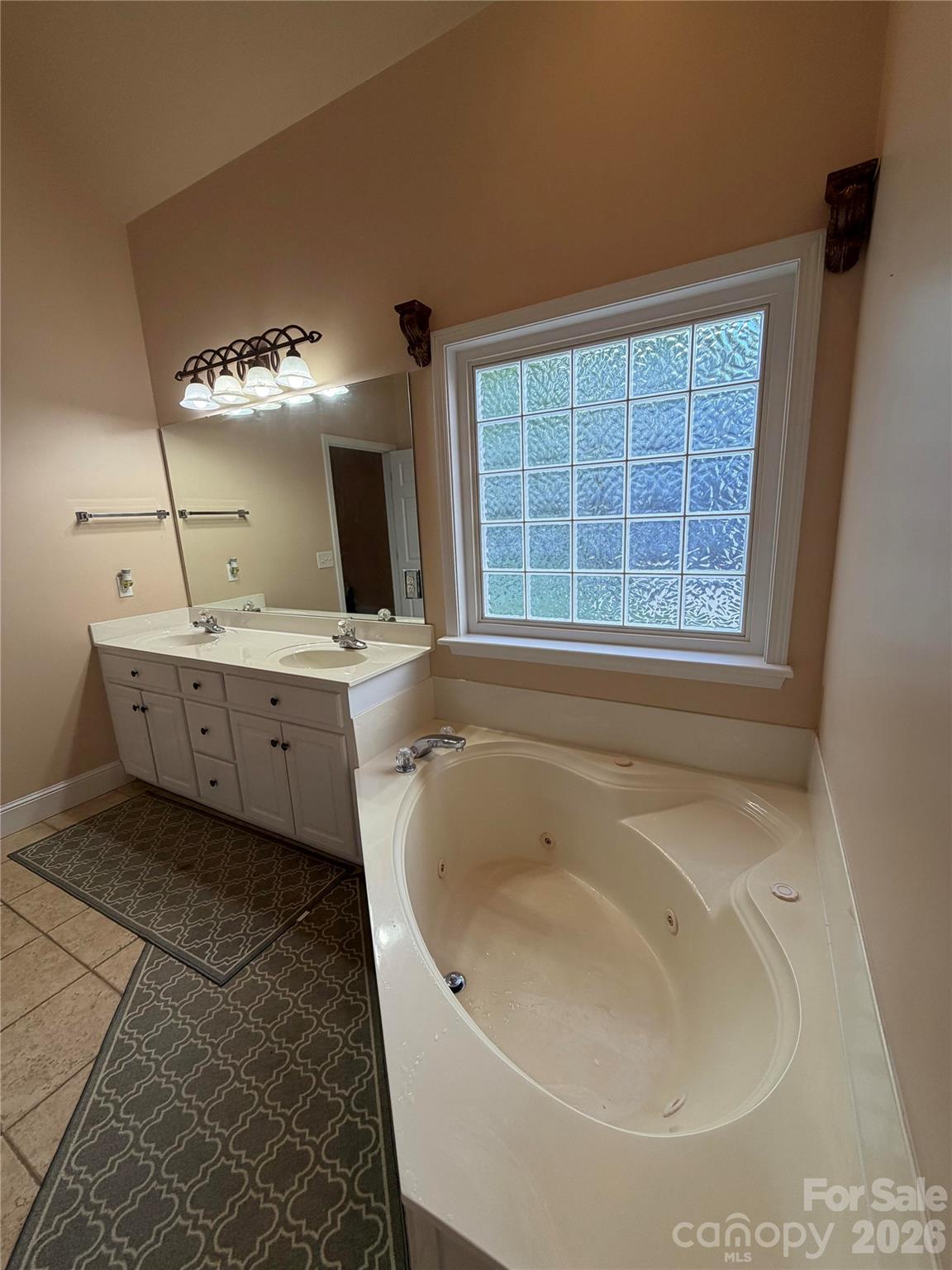 Fenton Dell - Residential